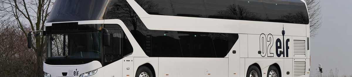 02elf Travel GmbH & Co KG - Reisebus Maxi Klasse Seitenansicht Anschnitt
